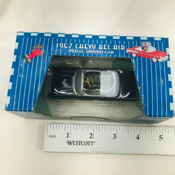 Gearbox 1997 Vintage 1957 Chevy Bel Air Convertible Serial #05361 Pedal Car New - Picture 9 of 10